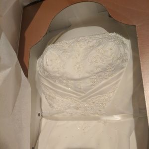 Wedding dress